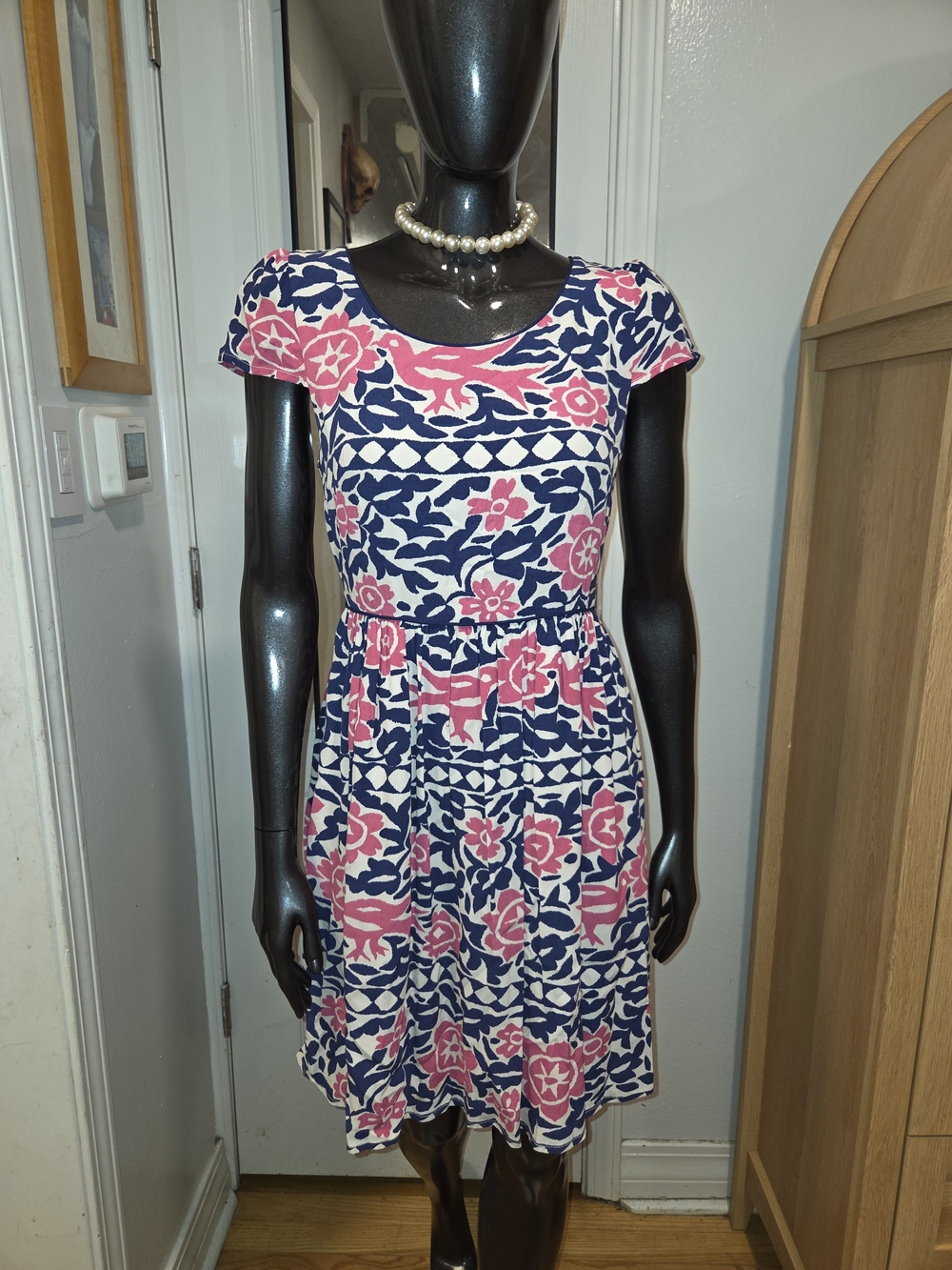 Anthropologie Fun Navy and Pink Floral Scoop-Neck Day Dress Sz 4